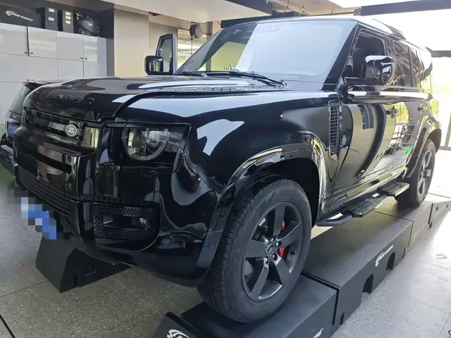 Land Rover Defender 2023 Facelift 110 3.0T P400 X