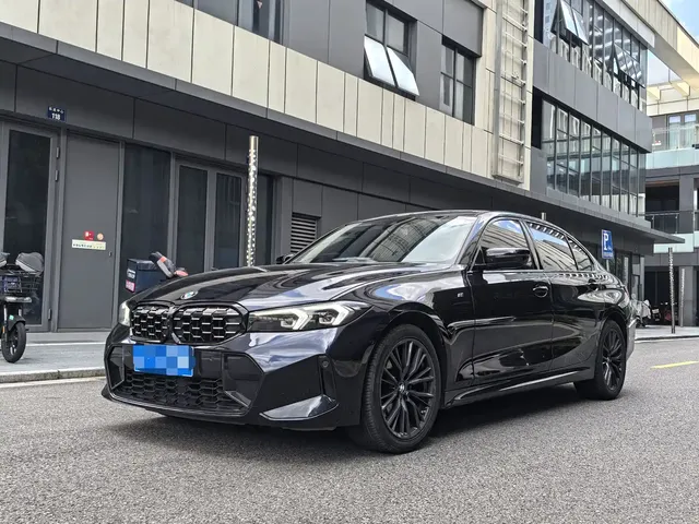 BMW 3 Series 2023 325Li M Sport Black Night Package