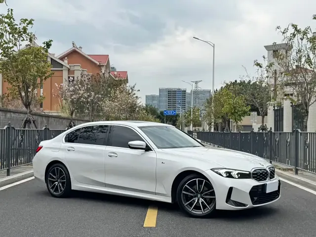 BMW 3 Series 2024 325Li M Sport Package