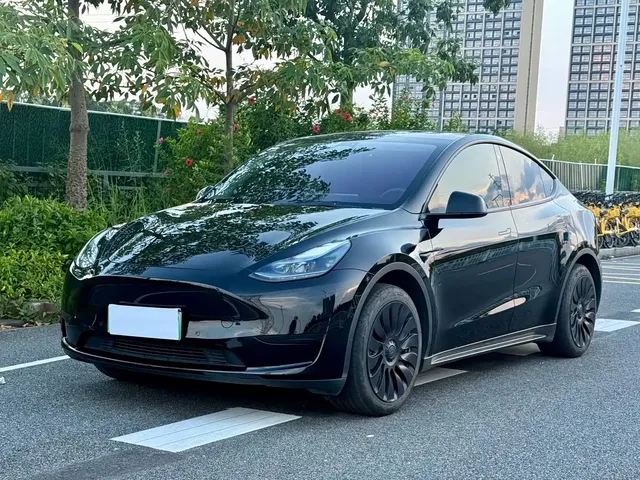 Tesla Model Y 2022 Facelift Rear-Wheel Drive Version