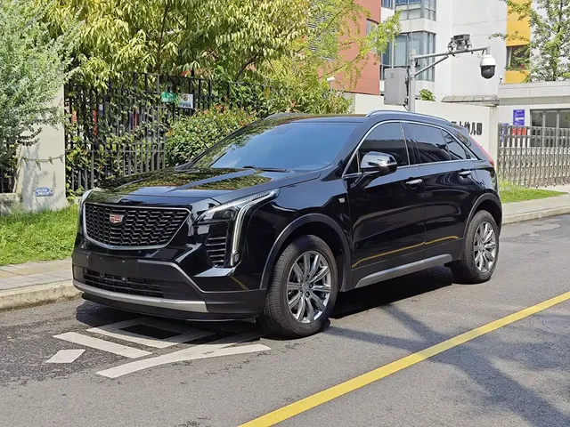 Cadillac XT4 2023 Model Year 28T Two-Wheel Drive Luxury Model