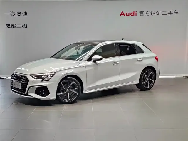 Audi A3 2021 Sportback 35 TFSI Fashion Sport