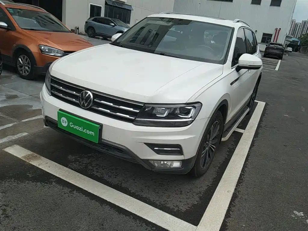 Volkswagen Tiguan L 2021 330TSI Automatic 2WD R-Line Premium