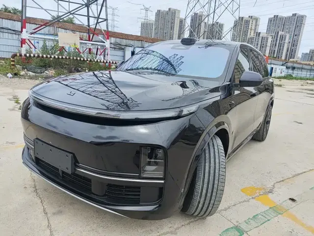 Li Auto Li Xiang L9 2023 Model Pro