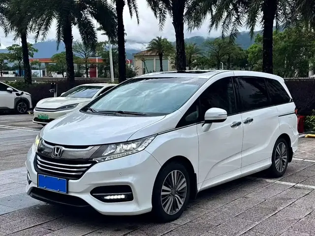 Honda Odyssey 2018 2.4L Smart Enjoy Edition