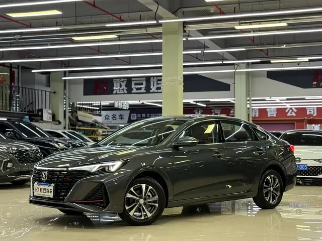 Changan Eado 2024 PLUS Blue Whale NE 1.4T GDI DCT High Performance Edition