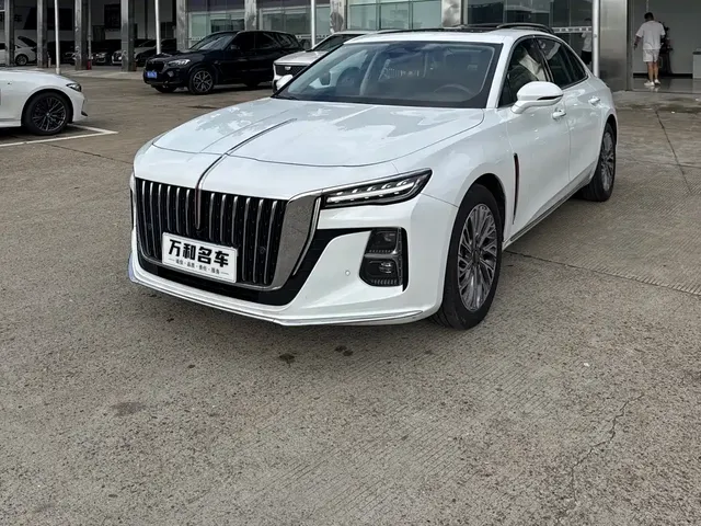 Hongqi H5 2023 1.5T HEV Smart Connect Leader Edition
