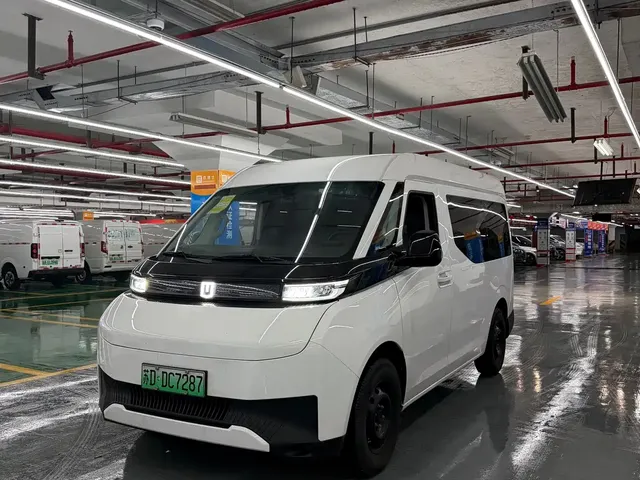 Yuan Cheng Farizon Super VAN 2025 Smart Wealth Edition Action 51kWh