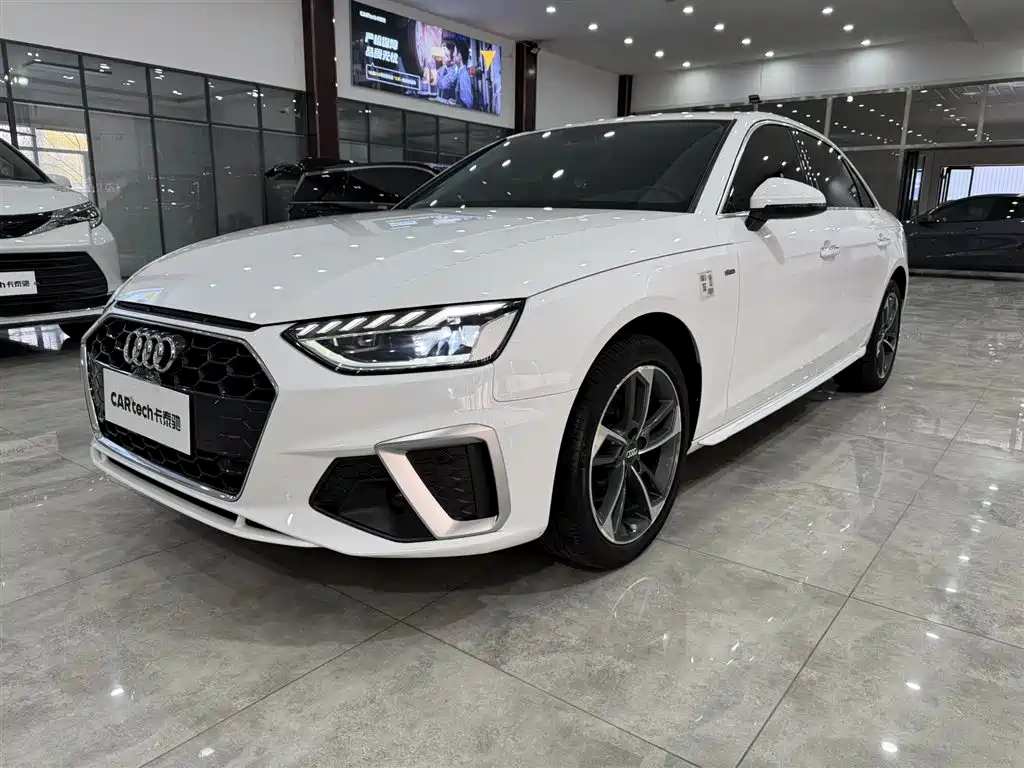 Audi A4L 2022 40 TFSI Fashion Dynamic