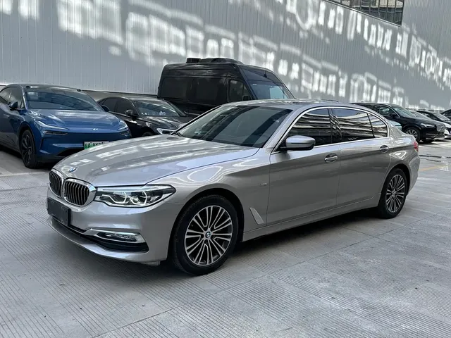 BMW 5 Series 2018 Facelift 530Li Exclusive Luxury Package