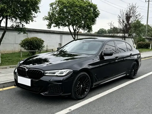 BMW 5 Series 2022 Facelift 530Li Leading M Sport Package