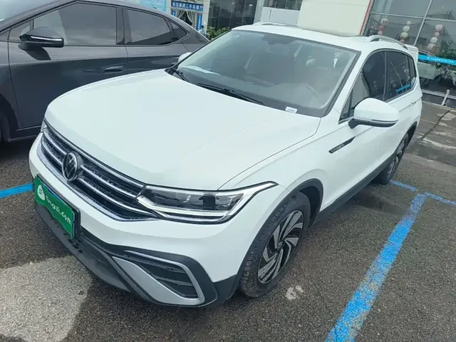 Volkswagen Tiguan L 2024 300TSI Auto 2WD Smart Edition