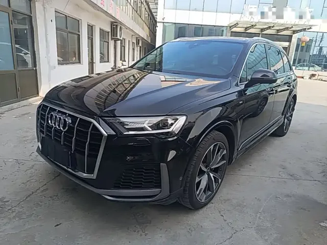 Audi Q7 2023 55 TFSI quattro S line Sport