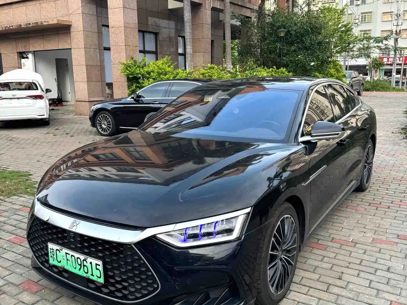 BYD Han 2022 DM-i 121KM Premium Edition