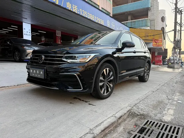 Volkswagen Tiguan L 2023 330TSI Auto 2WD R-Line Premium Edition