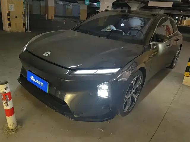 NIO ET5T 2025 Model Champion Commemorative Edition 75kWh Touring