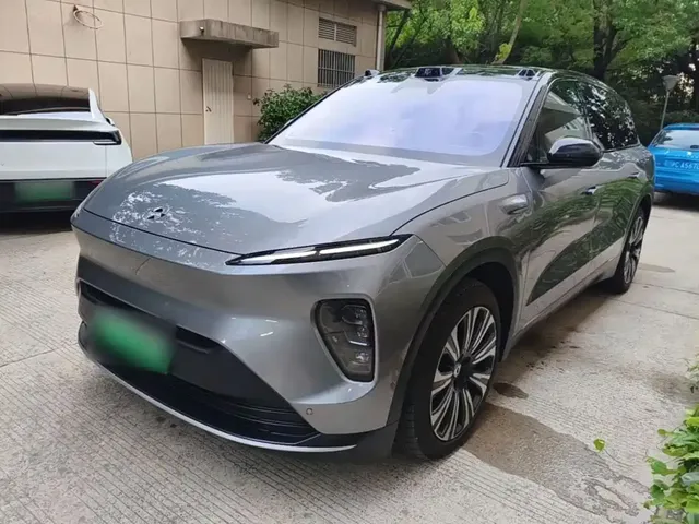 NIO ES8 2024 75kWh Executive Edition