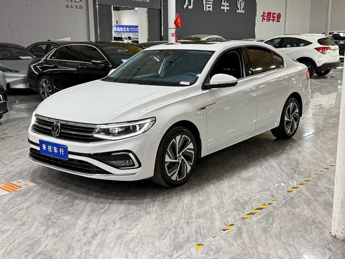 Volkswagen Bora 2024 300TSI DSG Premium Ride Edition