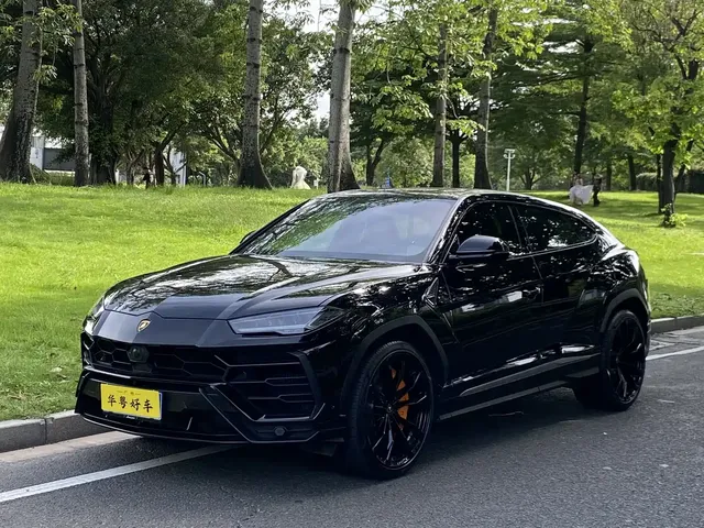 Lamborghini Urus 2021 4.0T V8