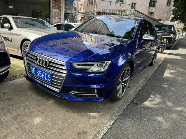 Audi A4L 2018 30th Anniversary 40 TFSI Fashion