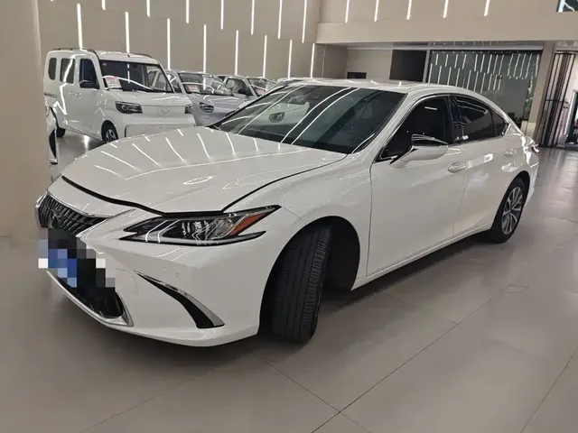 Lexus ES 2023 200 Excellence Edition