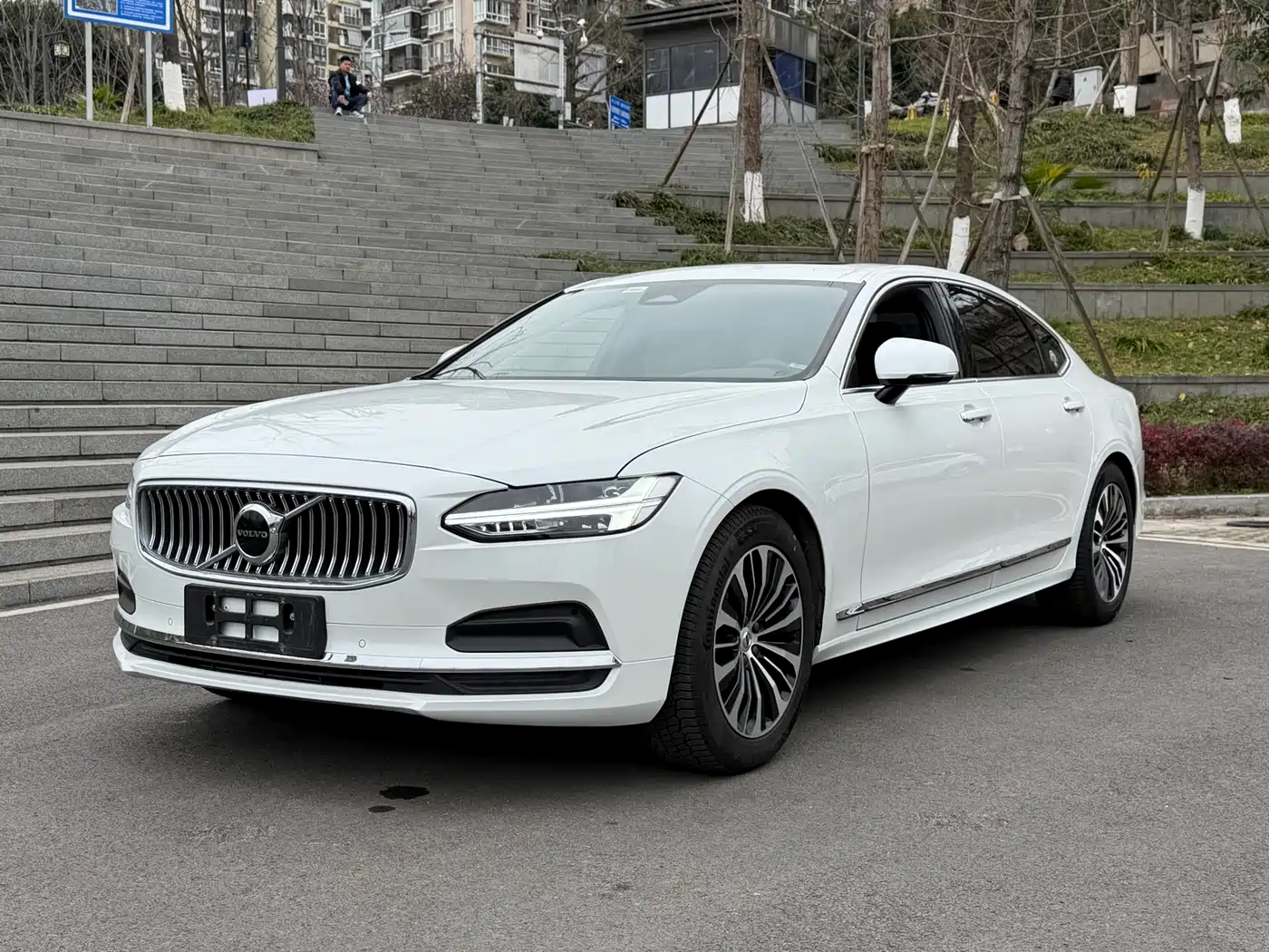 Volvo S90 2023 B5 Intelligent Comfort Luxury Edition