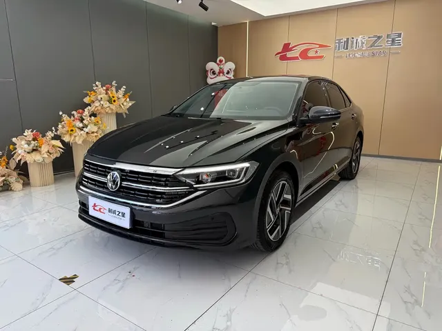 Volkswagen Sagitar 2025 Model Year 3rd Facelift 300TSI DSG Surpassing Edition