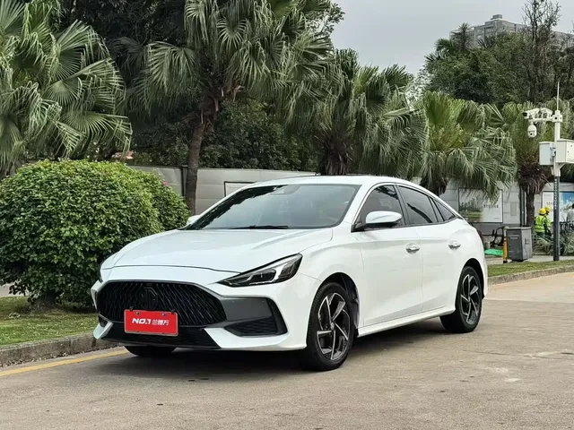 MG 5 2021 Facelift 300TGI DCT Youth Luxury Flagship Edition