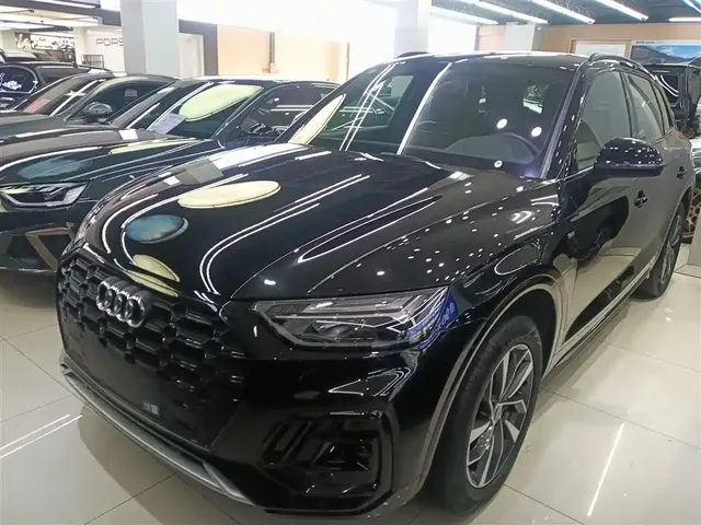 Audi Q5L 2024 Model 40 TFSI Luxury Dynamic
