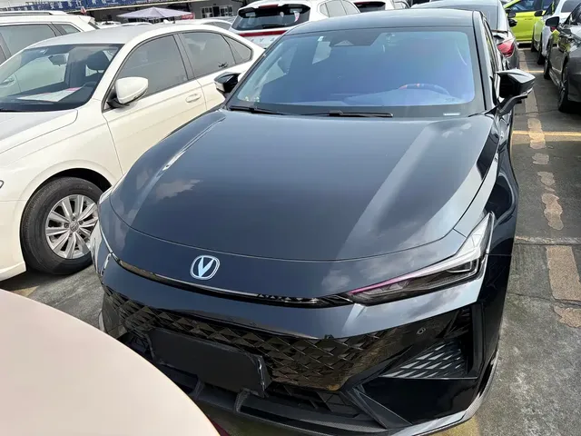 Changan UNI-V 2025 1.5T 500Bar Premium Edition