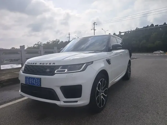Land Rover Range Rover Sport 2021 3.0 L6 Gloss Black Edition