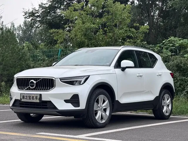 Volvo XC40 2023 Model B3 Smart Drive Fashion Edition