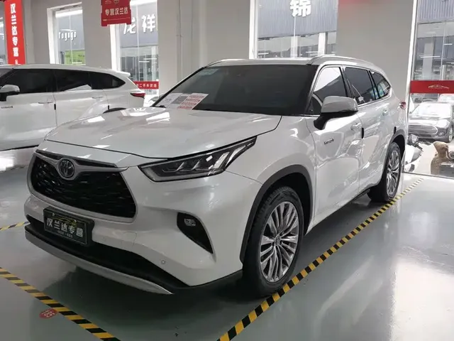 Toyota Highlander 2022 Model Dual Engine 2.5L 4WD Premium Edition 7-Seater
