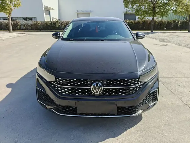 Volkswagen Passat 2023 330TSI Starlight Elite Edition