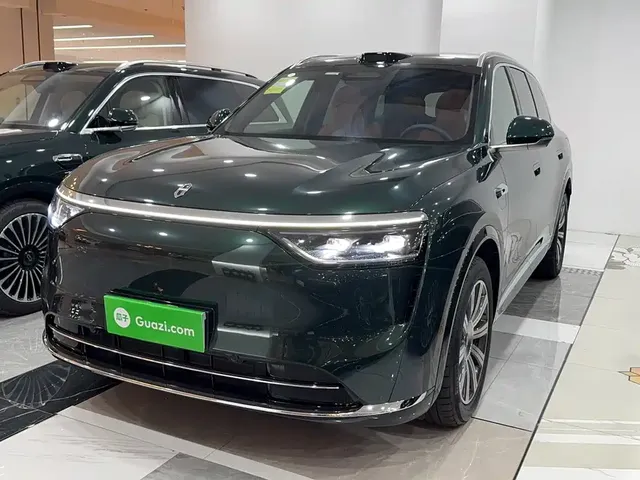 AITO Wenjie AITO M8 2025 Range Extender Max+ Edition 53.4kWh 5-seater