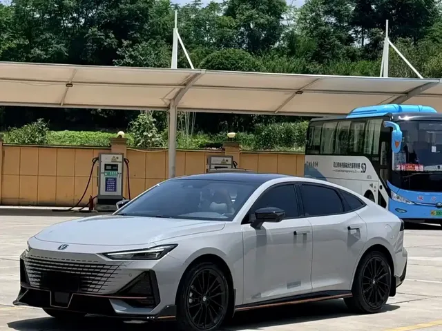 Changan UNI-V 2025 1.5T 500Bar High Performance Sport Edition