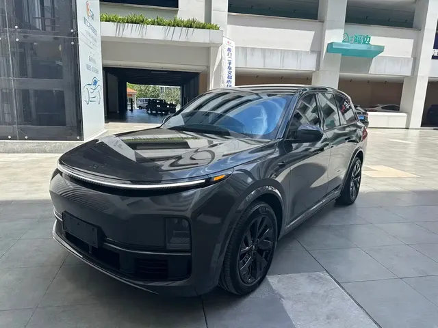 Li Auto Li L8 2023 Pro