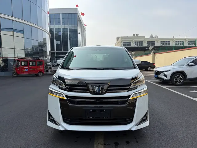 Toyota Vellfire 2023 Crown Hybrid 2.5L HV Luxury