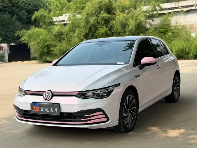 Volkswagen Golf 2023 200TSI DSG Pro