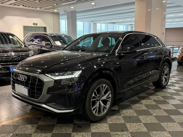 Audi Q8 2023 55 TFSI Luxury Sport