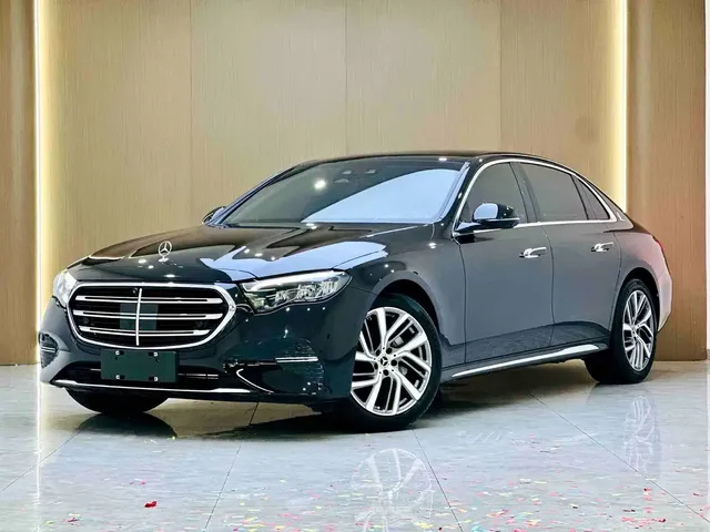 Mercedes-Benz E-Class 2025 E 300 L Fashion