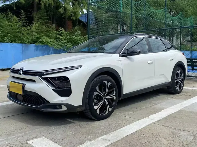 Citroën Versailles C5 X 2022 1.6T Lead Extraordinary Tiger Year Opening Edition