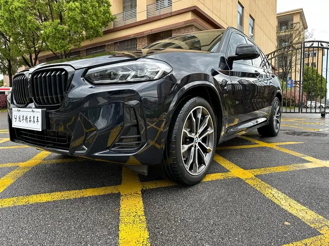BMW X3 2023 xDrive30i Leading M Night Package