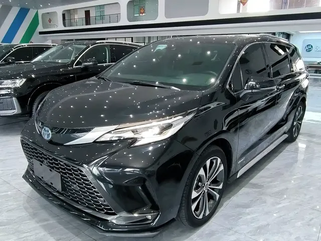 Toyota Granvia 2023 2.5L Hybrid Flagship VIP Edition