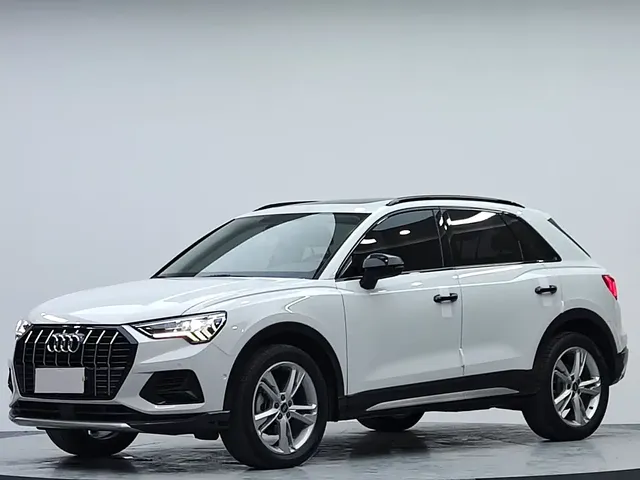 Audi Q3 2023 35 TFSI Fashion Elegance (1.4T)