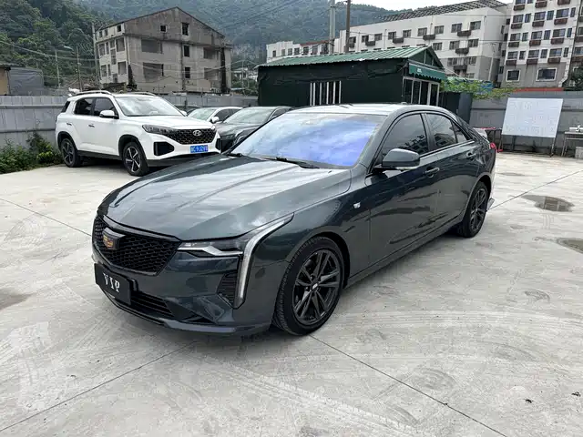 Cadillac CT4 2022 28T Luxury Model