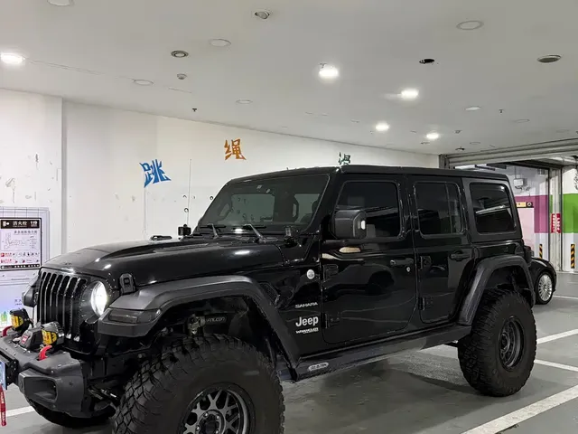 Jeep Wrangler 2019 2.0T Sahara 4-Door China V
