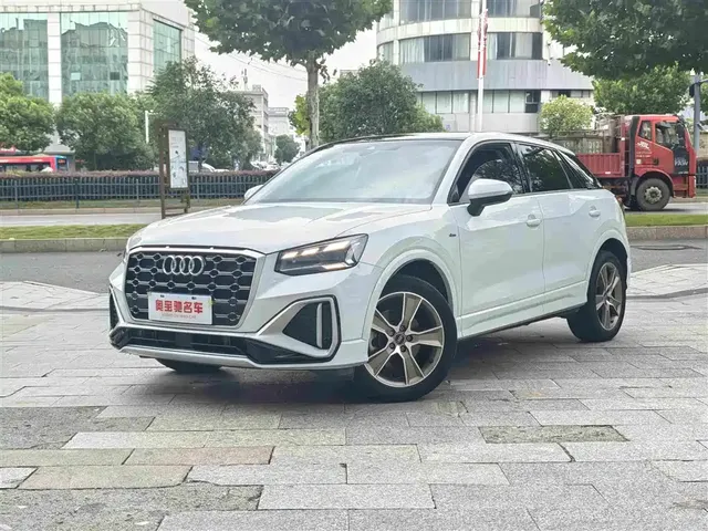 Audi Q2L 2024 35TFSI Fashion Sport
