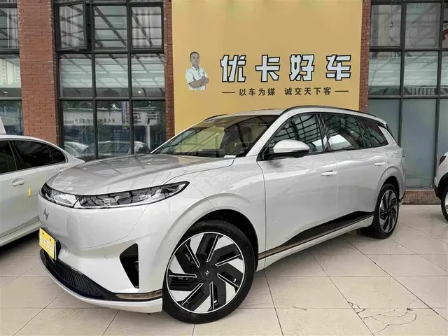 Dongfeng Yipai eπ008 2024 210Max Range Extender 6-Seater