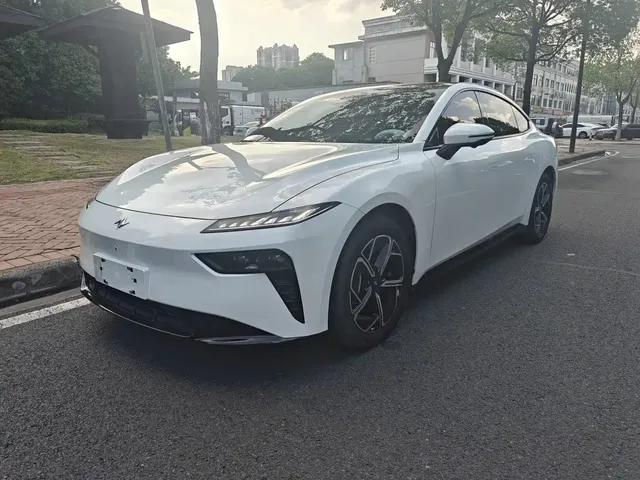 Dongfeng Yipai eπ007 2024 Extended Range 200 Ruyi Edition